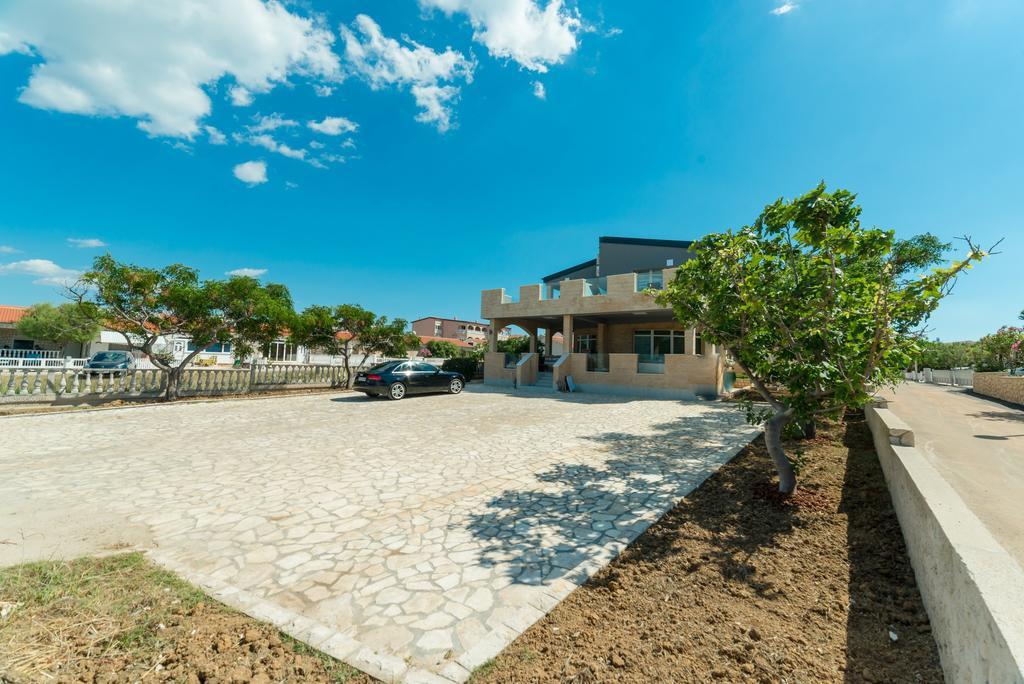 ויר Apartments Mavracic מראה חיצוני תמונה