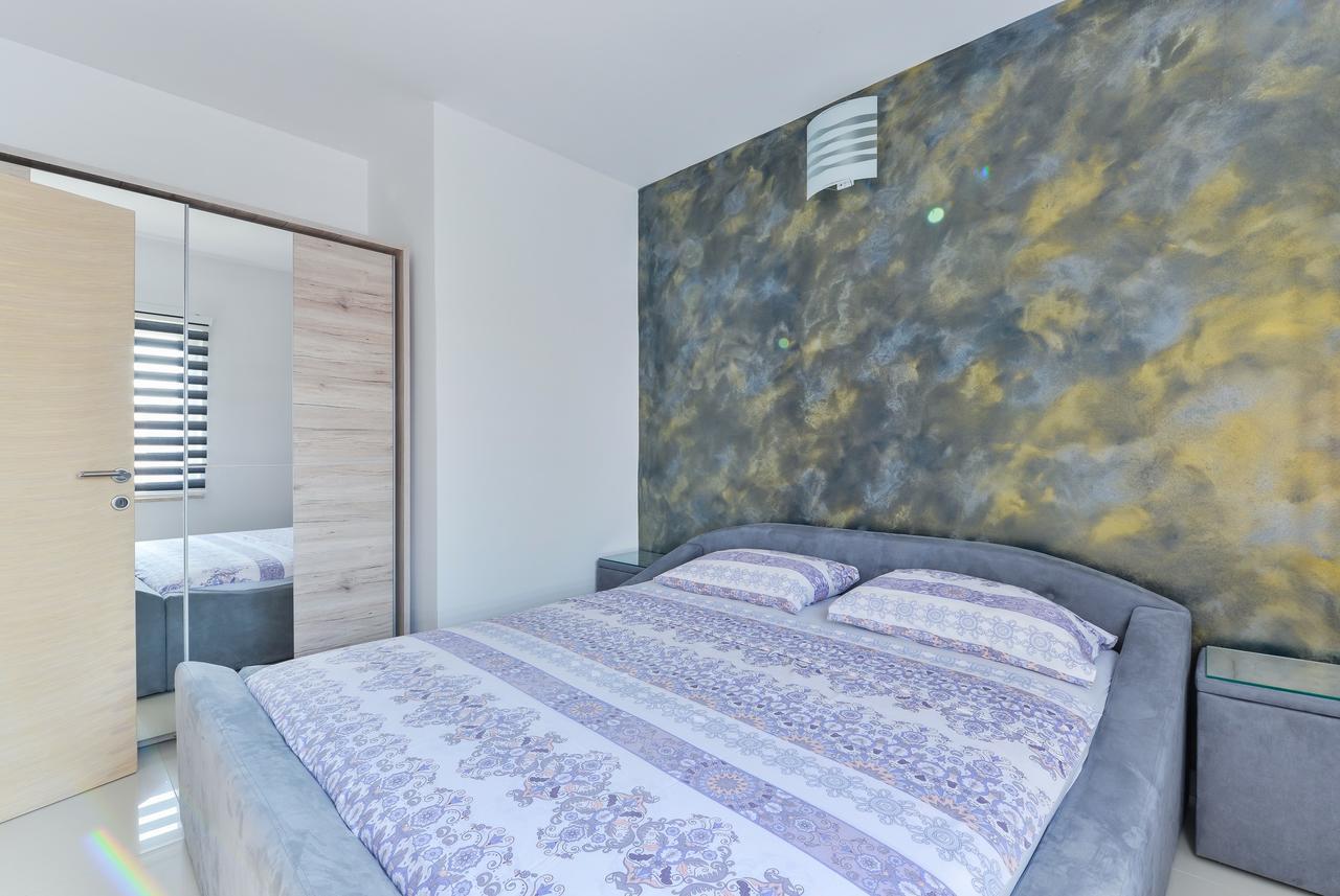 ויר Apartments Mavracic מראה חיצוני תמונה